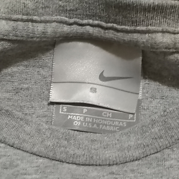 Nike Boy's Short Sleeve Tee Size S - Picture 3 of 3